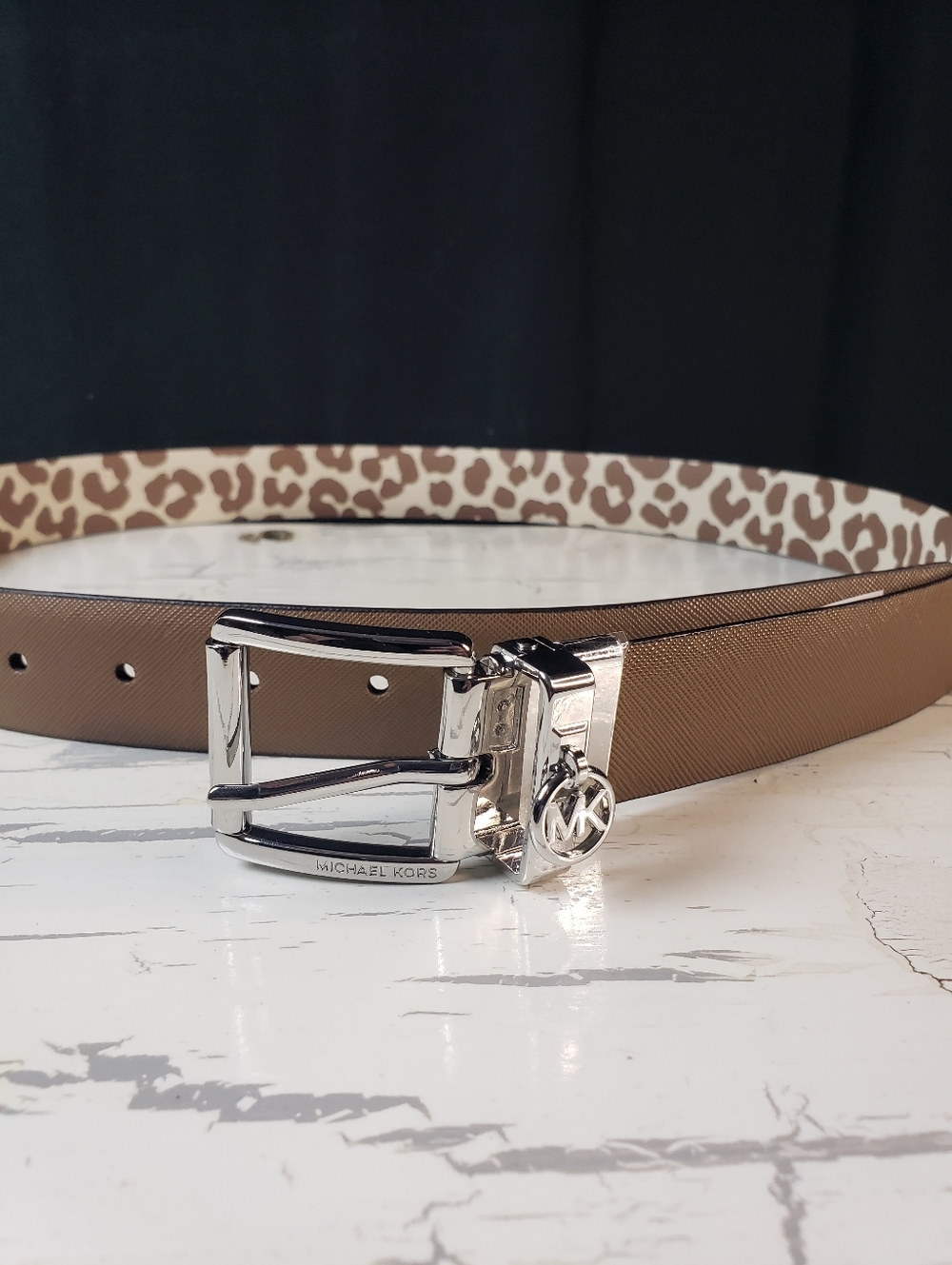 Michael Kors Reversible Leather Belt Taupe/ Tan & Leopard Spot Pattern - size L - Picture 2 of 14